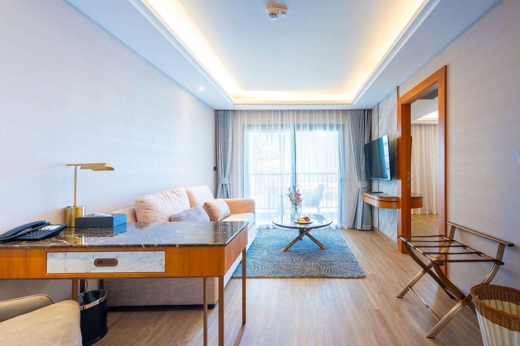 Wyndham Jomtien Pattaya Hotell Na Chom Thian Eksteriør bilde