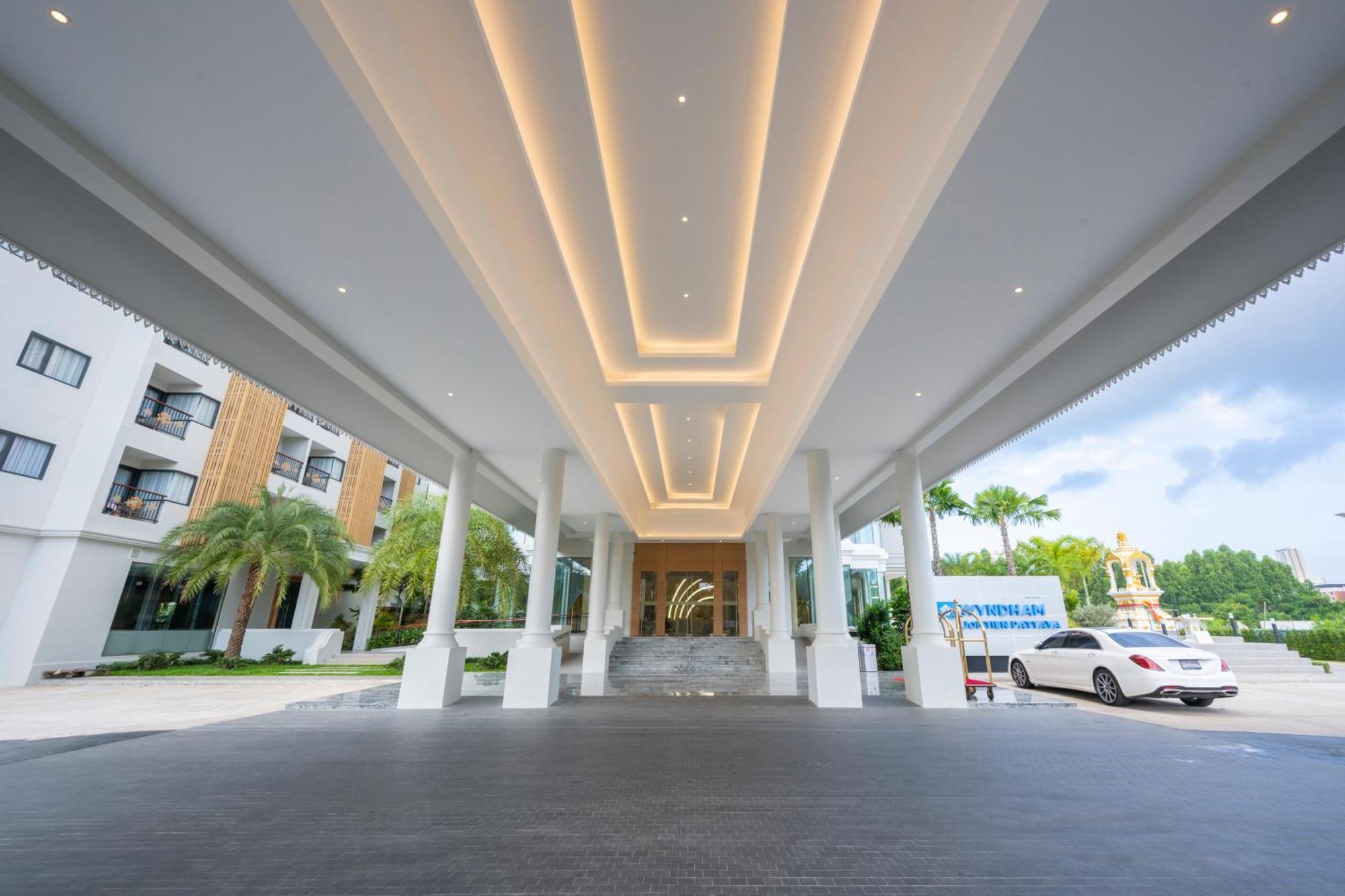 Wyndham Jomtien Pattaya Hotell Na Chom Thian Eksteriør bilde